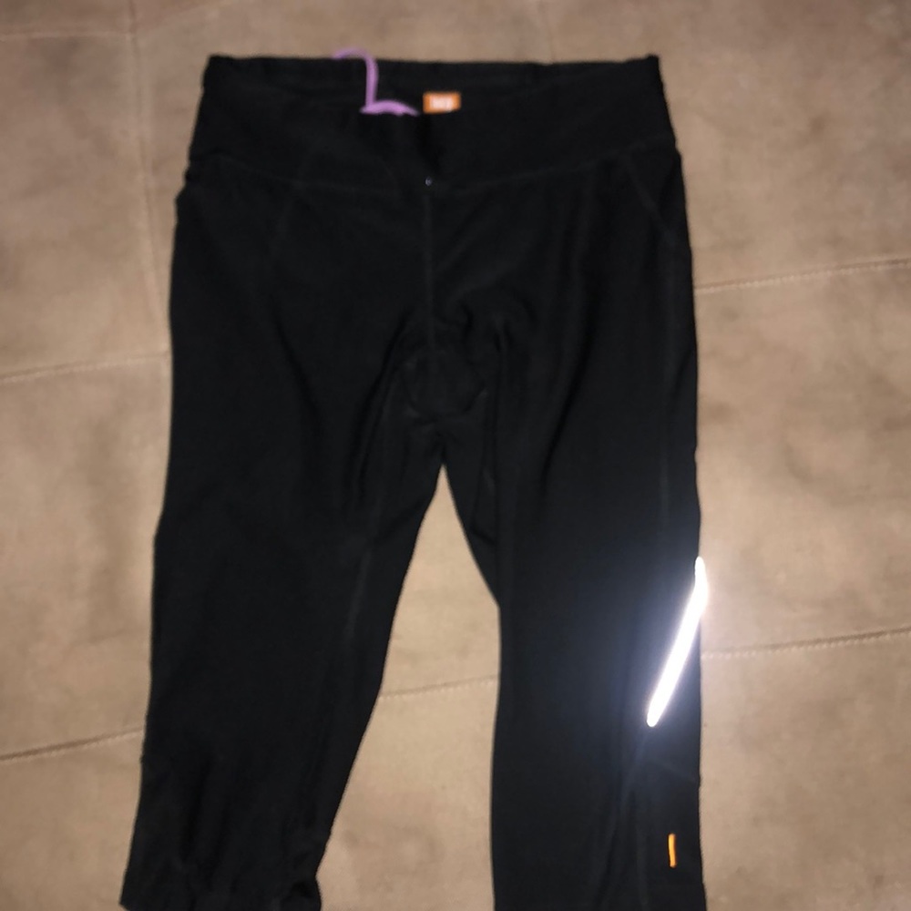 Black Lucy Capri